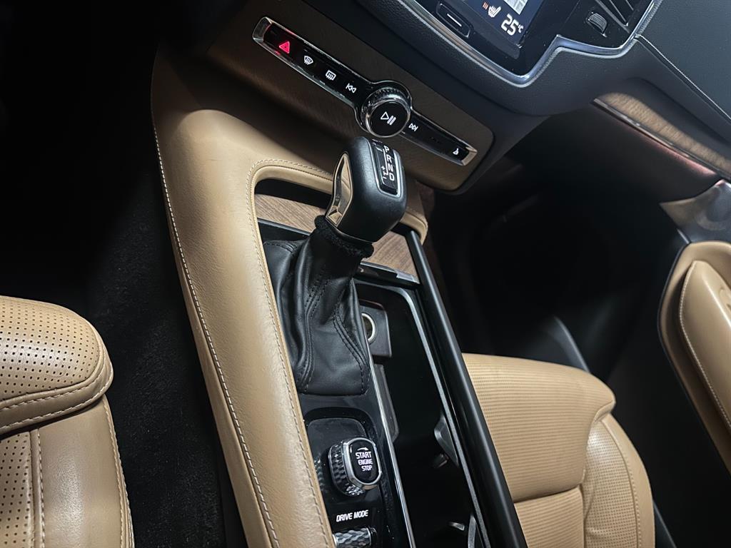 Volvo XC90 - Vista 10