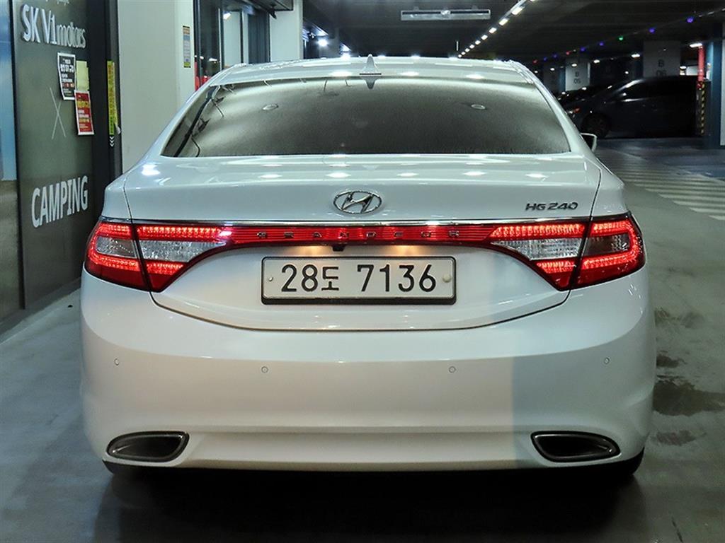 HYUNDAI Grandeur - Vista 5