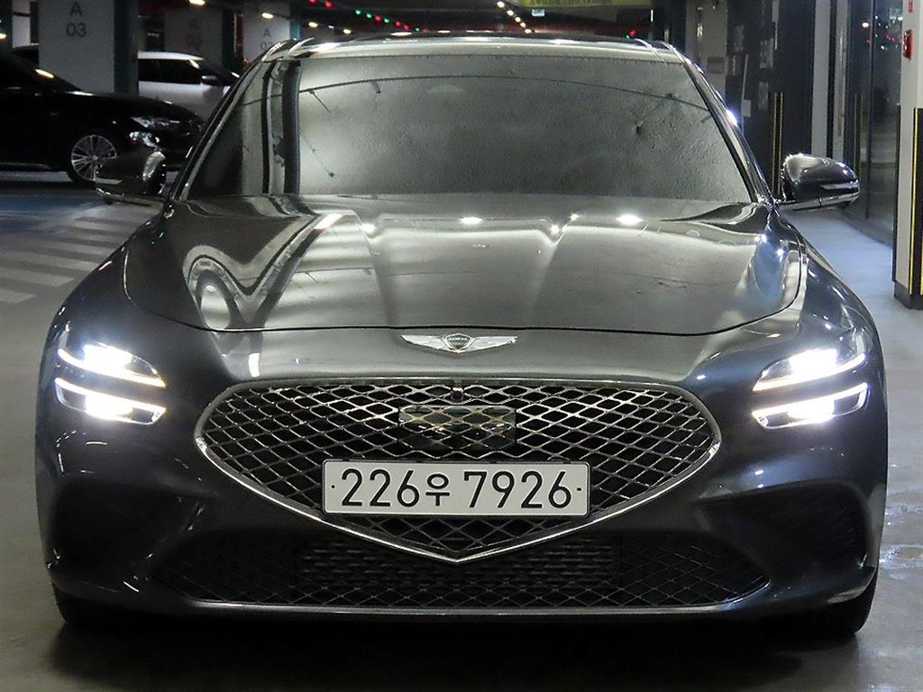 Genesis G70 - Vista 2