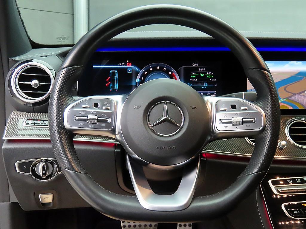 Mercedes Benz E class - Vista 9