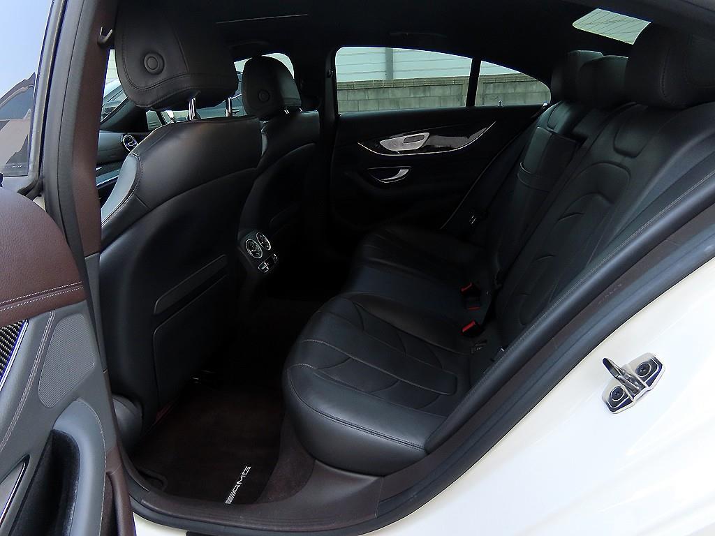 Mercedes Benz CLS Class - Vista 6