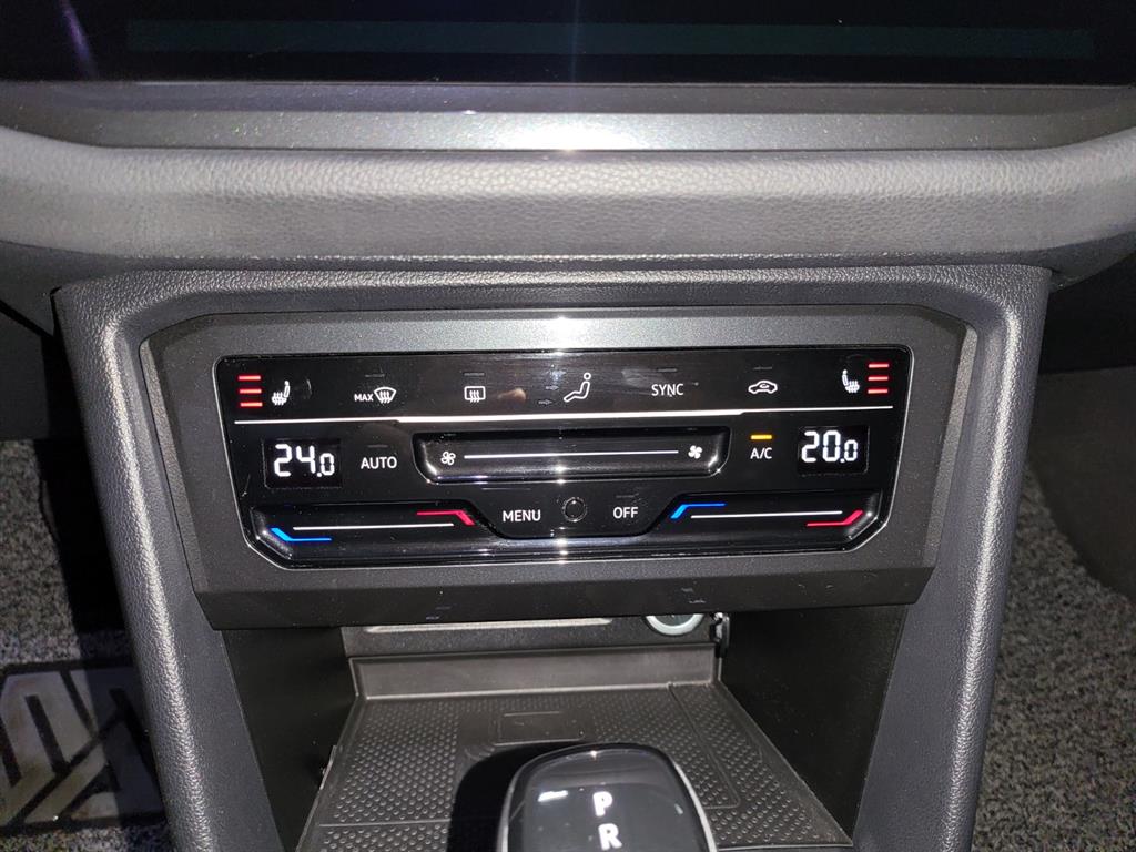 Volkswagen Tiguan 2022 Negro - Importación desde Corea - HF Imports Iquique - Foto 15