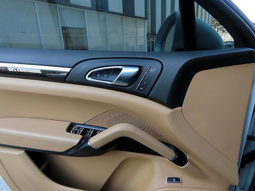 Porsche Cayenne - Vista 10