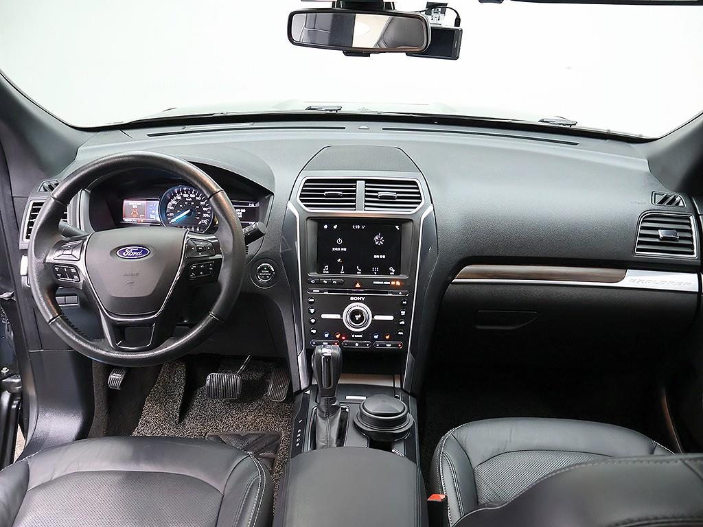 Ford Explorer - Vista 9