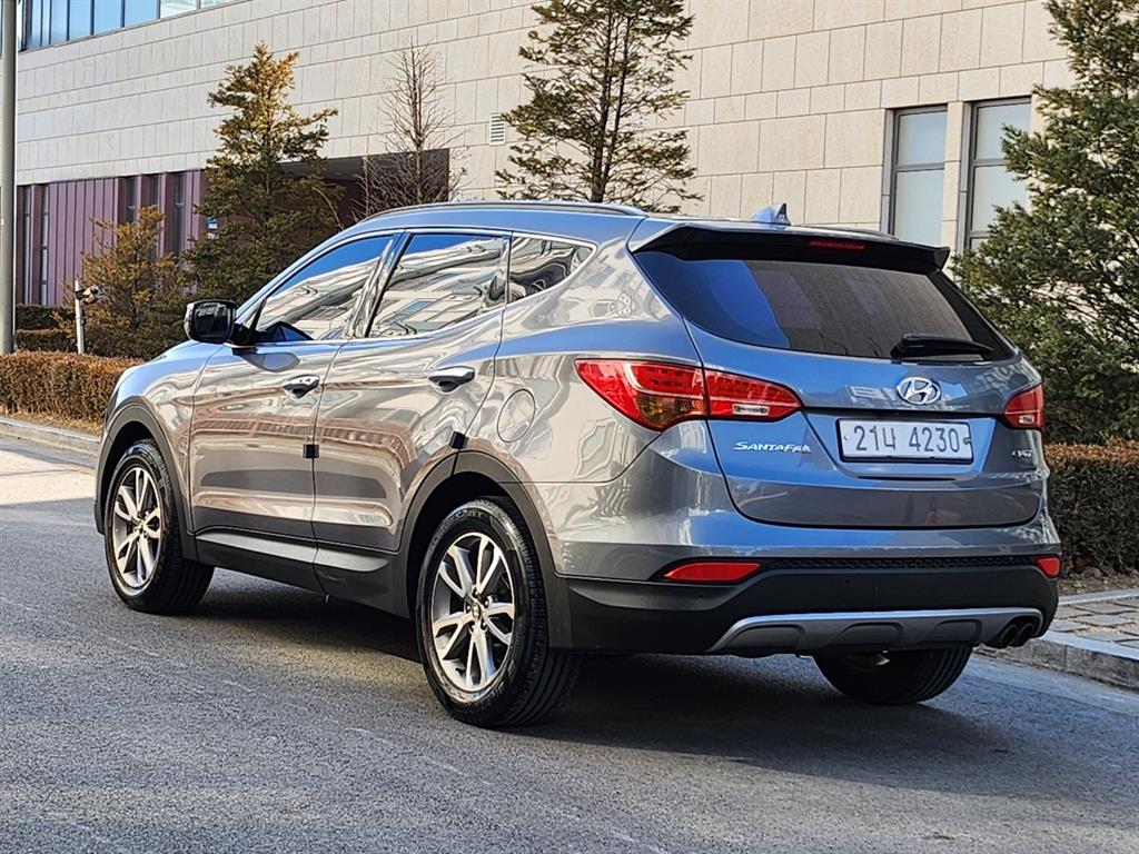 HYUNDAI Santa Fe - Vista 4
