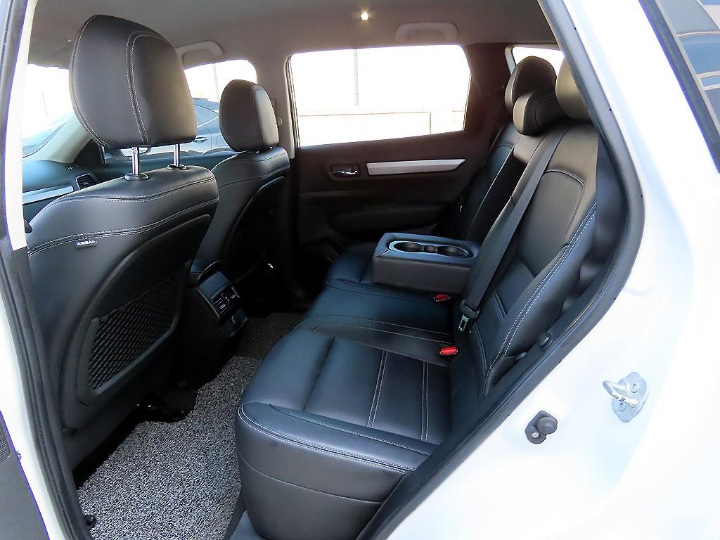 SAMSUNG QM6 - Vista 6