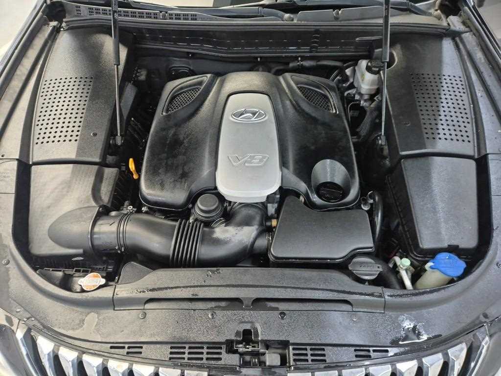 HYUNDAI Equus - Vista 5