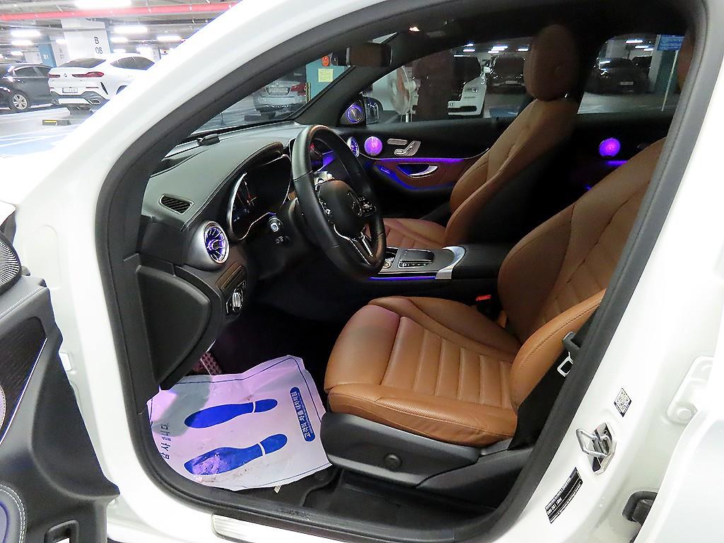 Mercedes Benz GLC Class - Vista 6