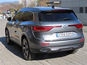 SAMSUNG QM6 - Vista 8