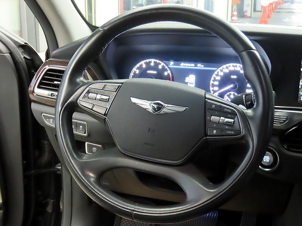 Genesis EQ900 - Vista 8