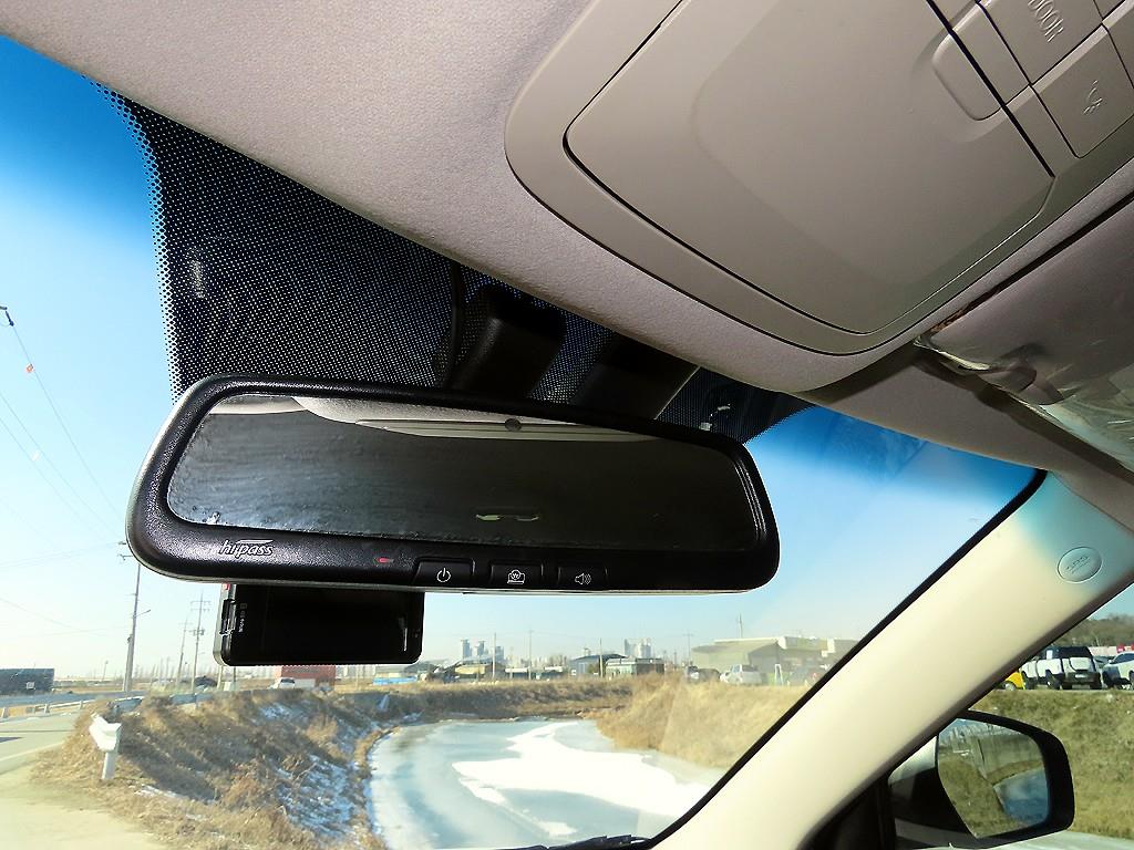 Ssangyong Tivoli - Vista 12