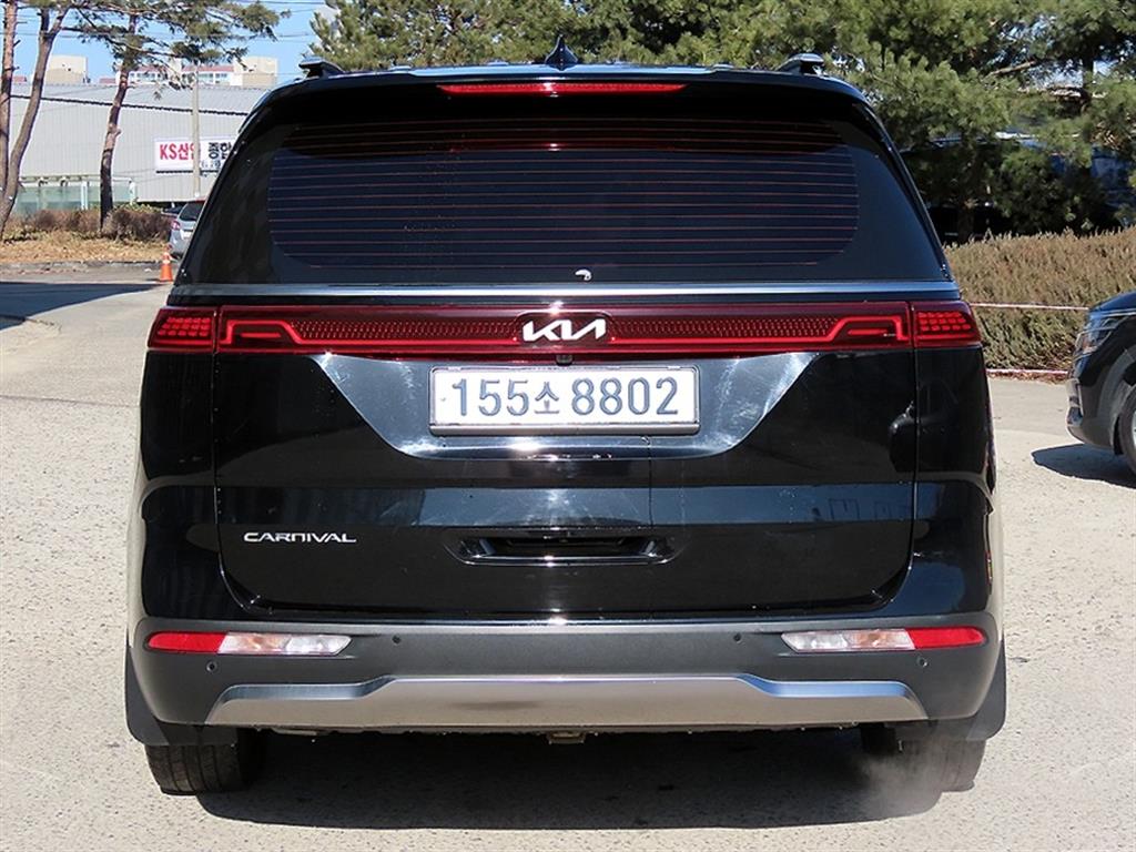 KIA Carnival - Vista 4
