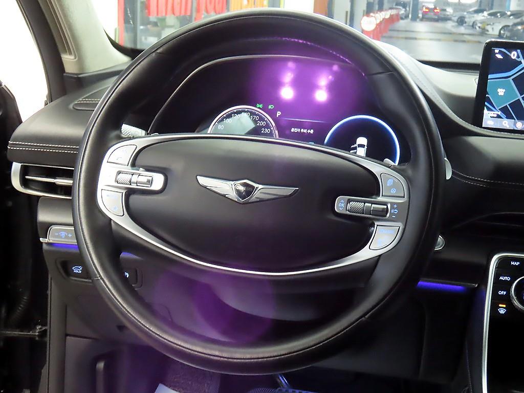 Genesis GV80 - Vista 8