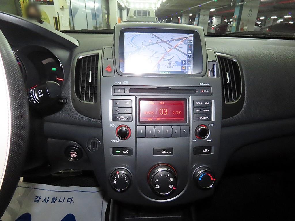 KIA Forte - Vista 11