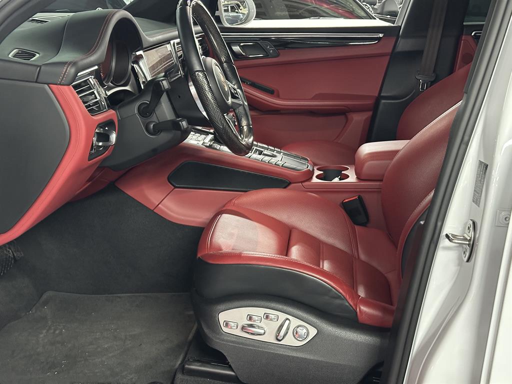 Porsche Macan - Vista 10