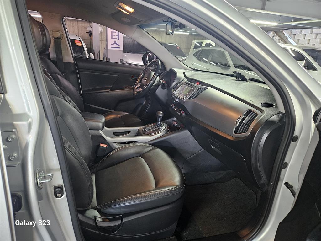 KIA Sportage - Vista 9