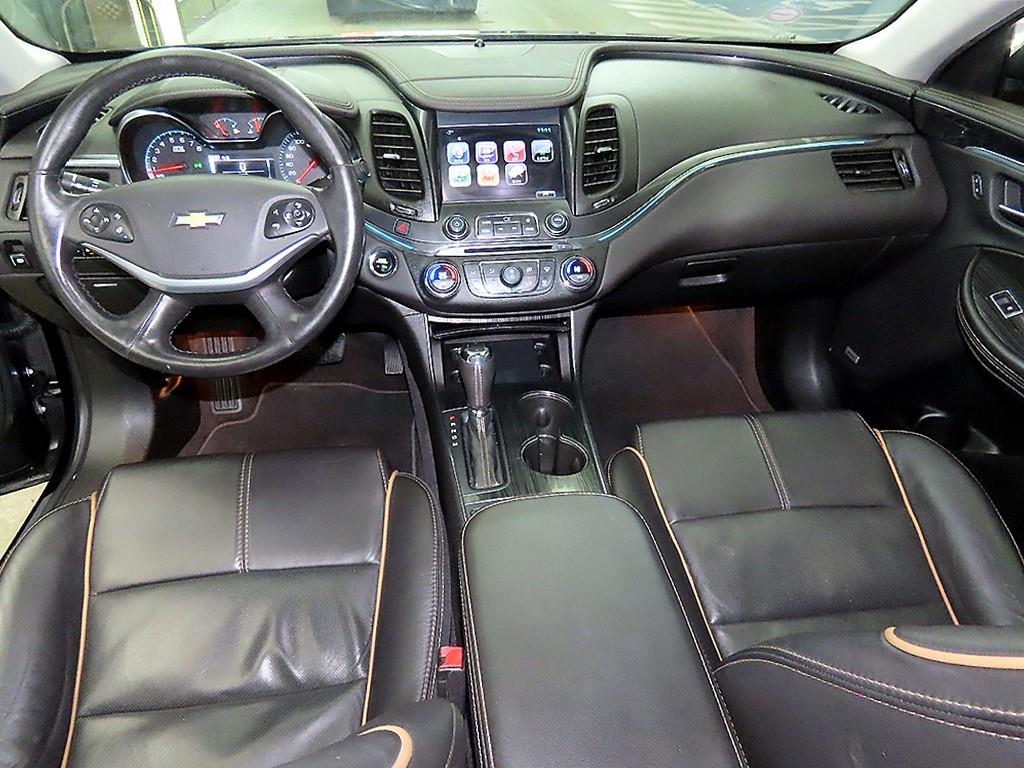 Chevrolet Impala - Vista 10