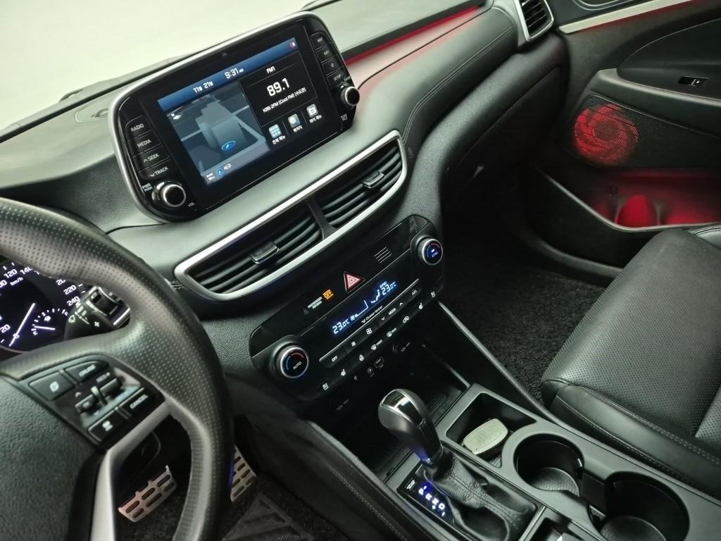 HYUNDAI Tucson - Vista 10