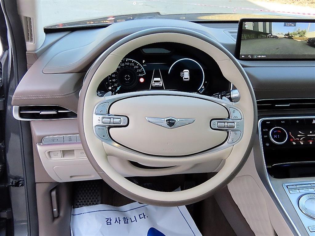 Genesis GV80 - Vista 8