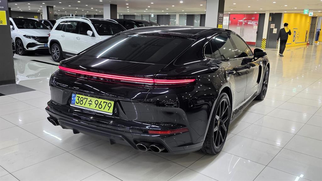 Porsche Panamera 2025 Negro - Importación desde Corea - HF Imports Iquique - Foto 16