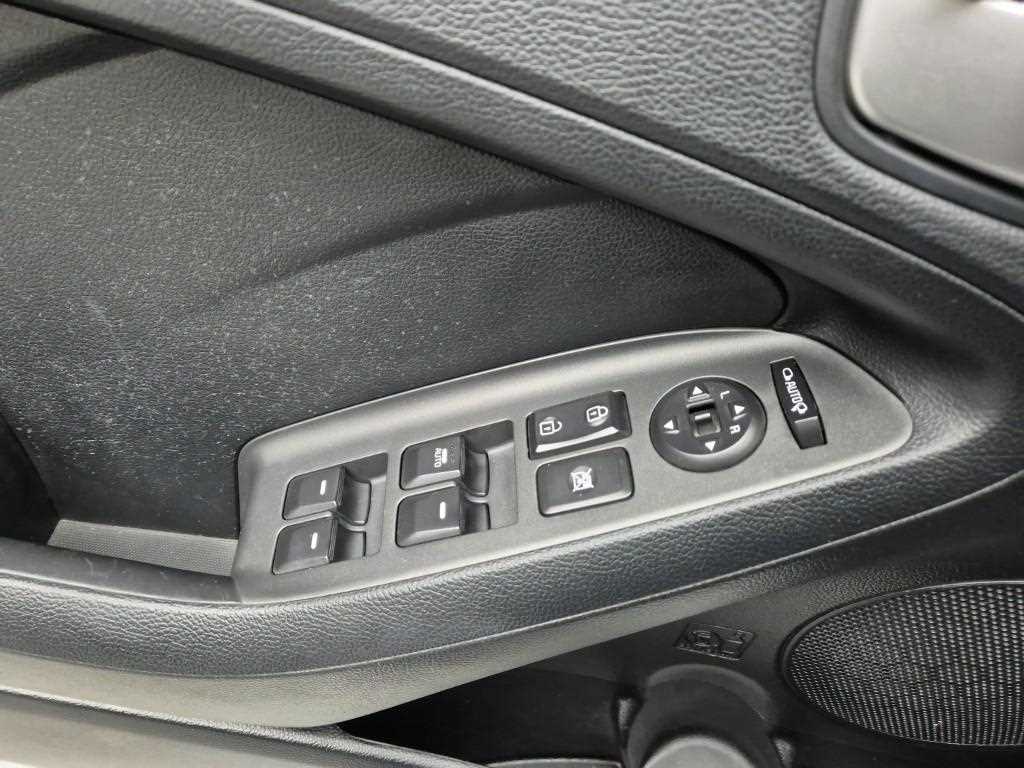 KIA K3 2015 Plateado - Importación desde Corea - HF Imports Iquique - Foto 17