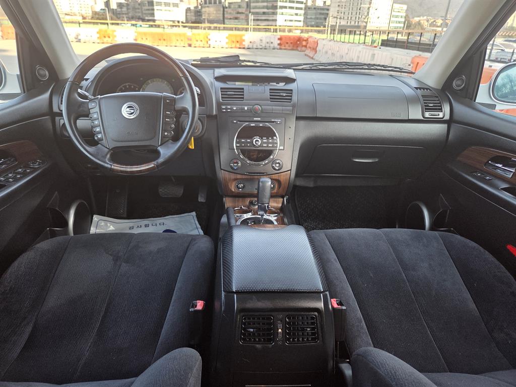 Ssangyong Rexton - Vista 10