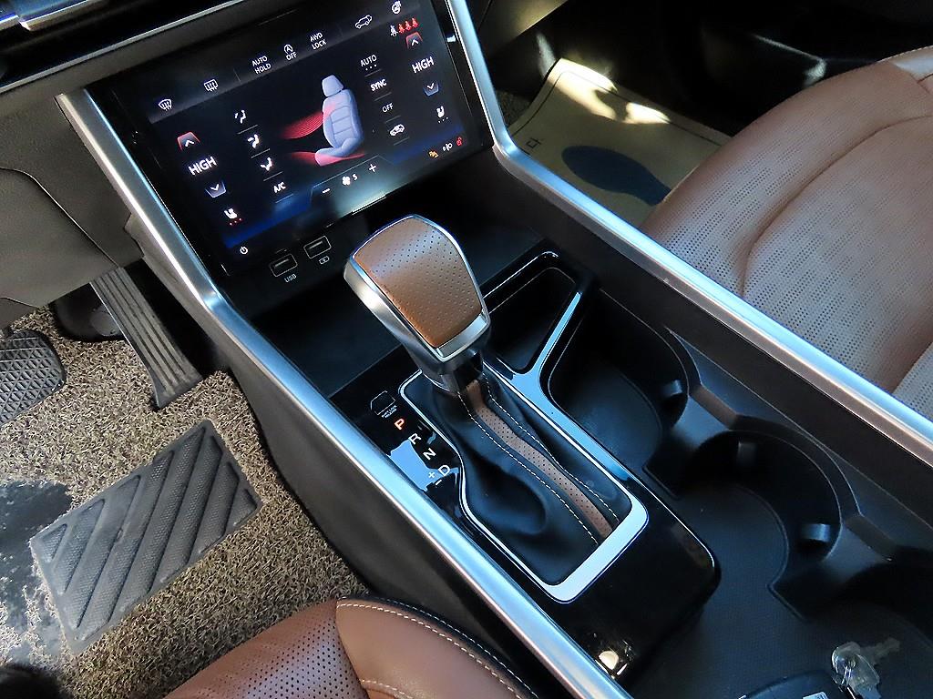 Ssangyong Torres - Vista 10