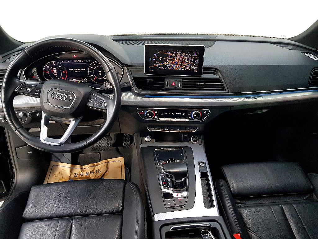 Audi Q5 - Vista 5