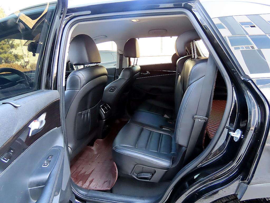 KIA Sorento - Vista 6