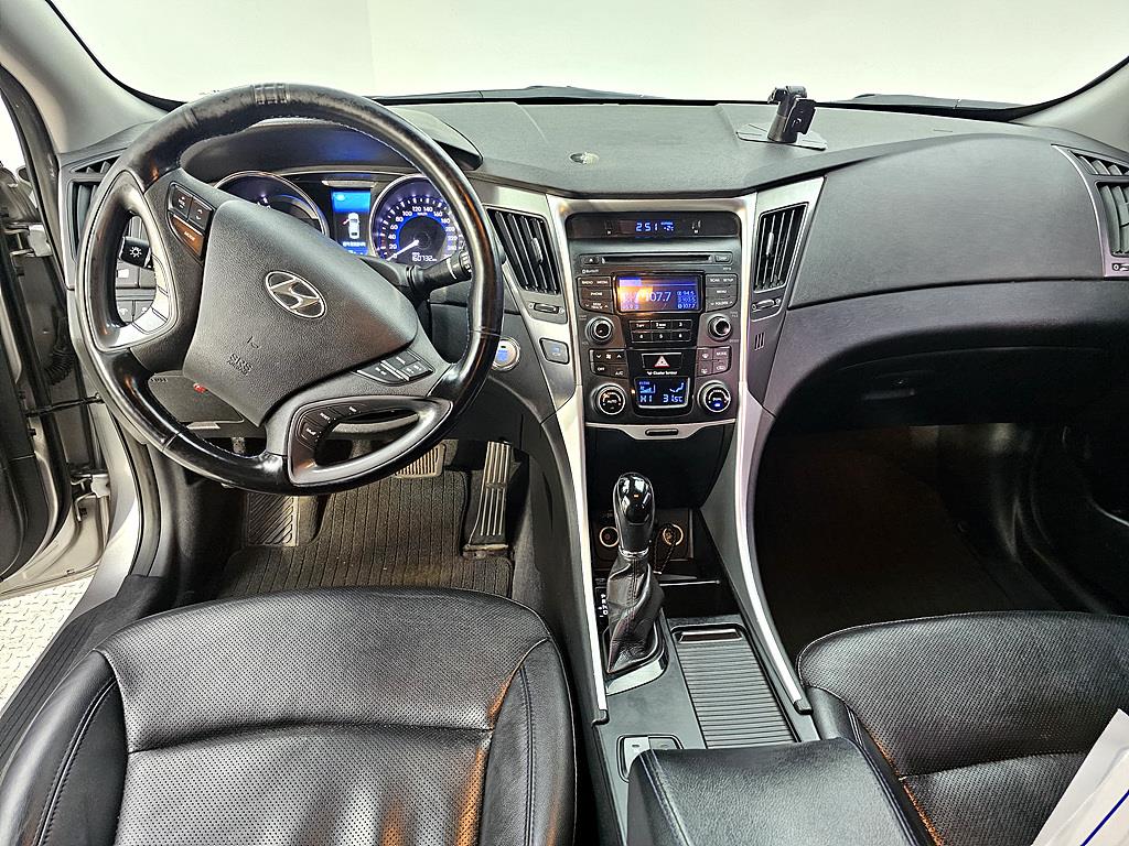 HYUNDAI Sonata - Vista 5