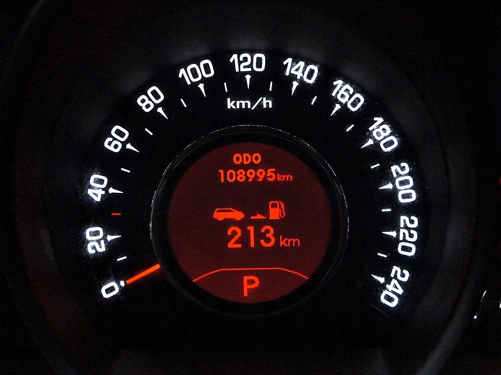 KIA Sportage 2012 Blanco - Importación desde Corea - HF Imports Iquique - Foto 9