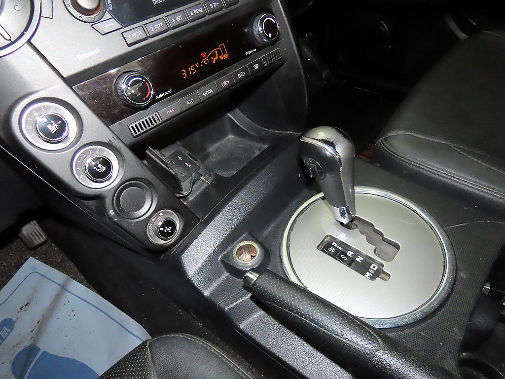 Ssangyong Korando - Vista 12