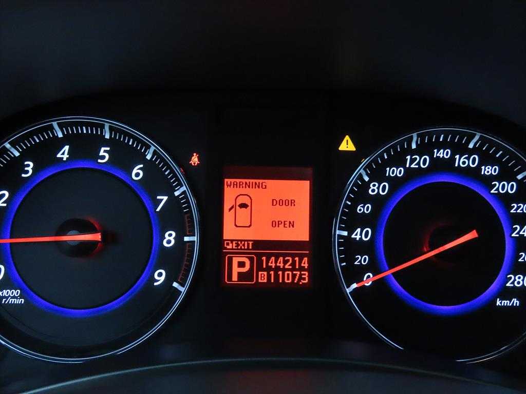 Infiniti FX - Vista 9