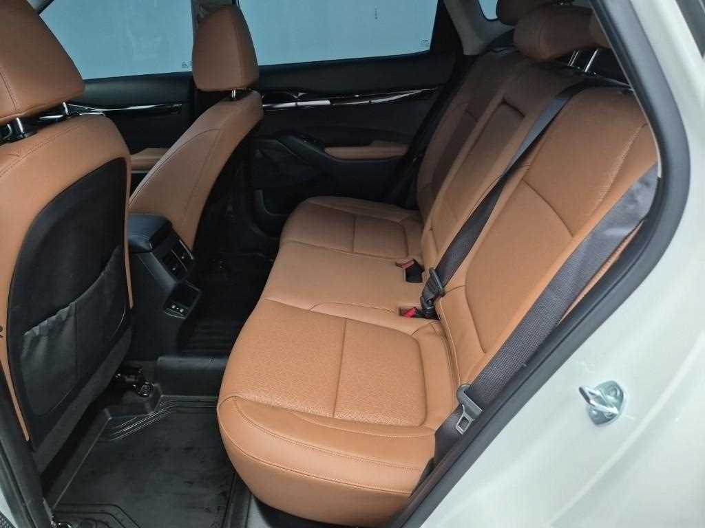 KIA Seltos - Vista 12