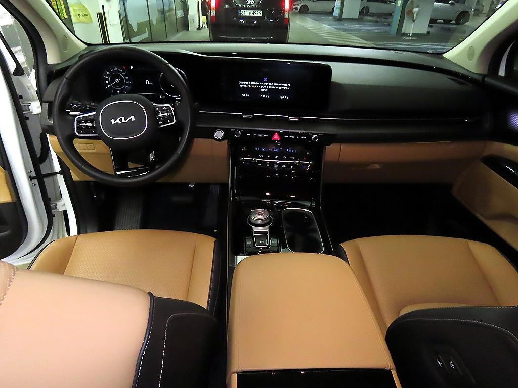 KIA Carnival - Vista 6