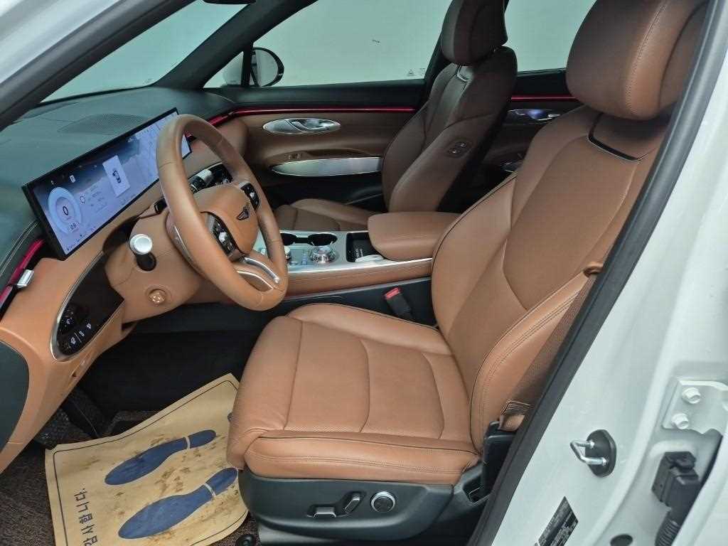 Genesis GV70 - Vista 11