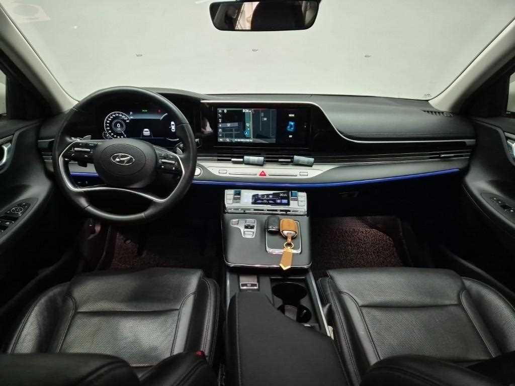 HYUNDAI Grandeur - Vista 7