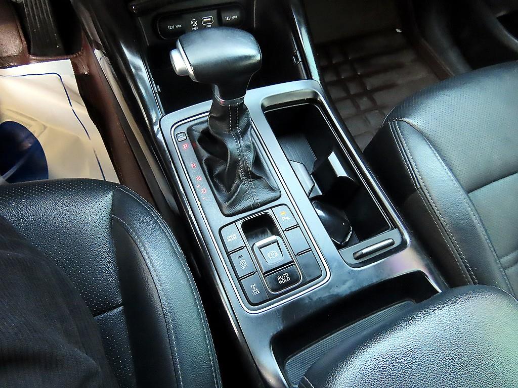 KIA Sorento - Vista 10