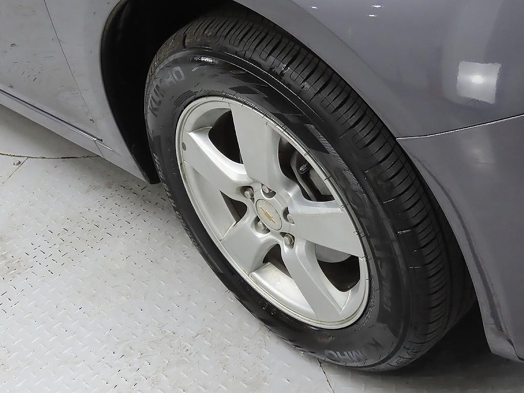 Chevrolet Cruise - Vista 9