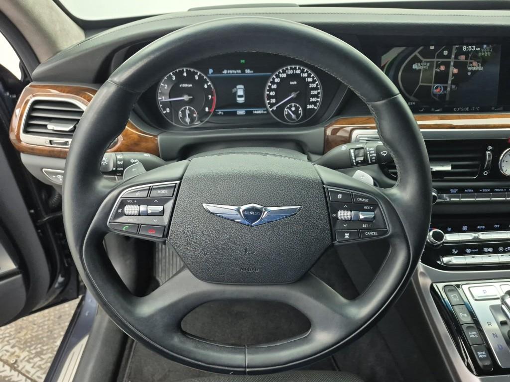 Genesis EQ900 - Vista 9