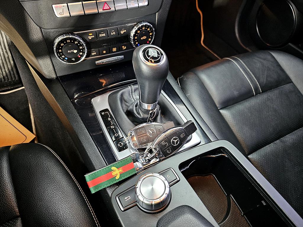 Mercedes Benz C Class 2013 Plateado - Importación desde Corea - HF Imports Iquique - Foto 15