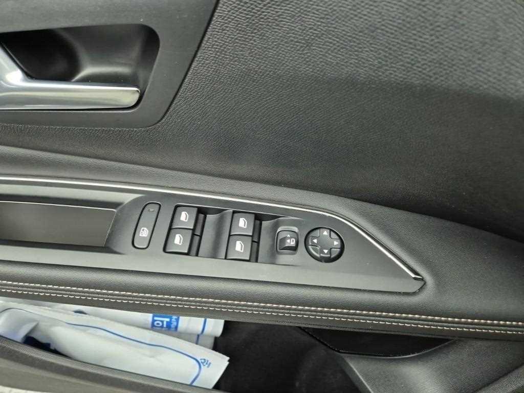 Peugeot 5008 2024 Gris - Importación desde Corea - HF Imports Iquique - Foto 18