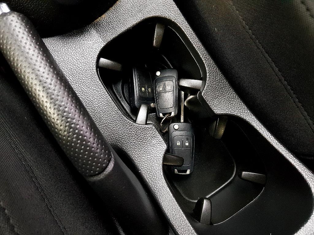 Chevrolet Orlando 2016 Blanco - Importación desde Corea - HF Imports Iquique - Foto 13