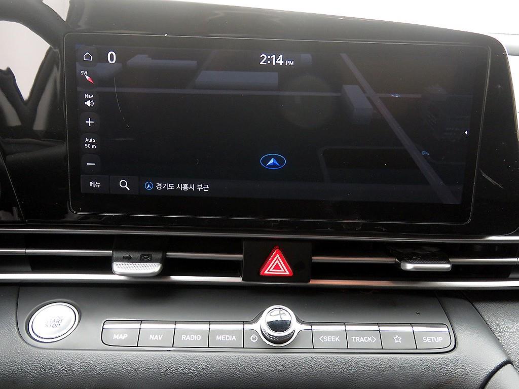 HYUNDAI Avante 2023 Blanco - Importación desde Corea - HF Imports Iquique - Foto 15