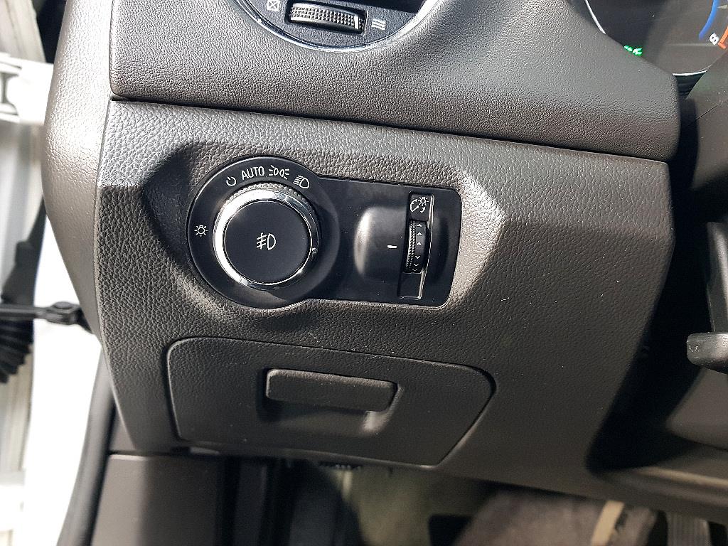 Chevrolet Cruise 2012 Blanco - Importación desde Corea - HF Imports Iquique - Foto 13