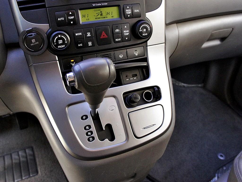 KIA Carnival 2013 the color of pearl - Importación desde Corea - HF Imports Iquique - Foto 11