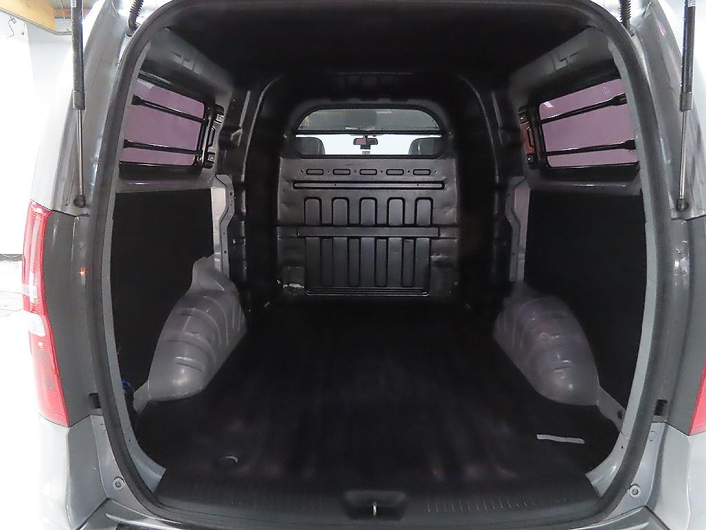 HYUNDAI Starex 2018 Gris - Importación desde Corea - HF Imports Iquique - Foto 8