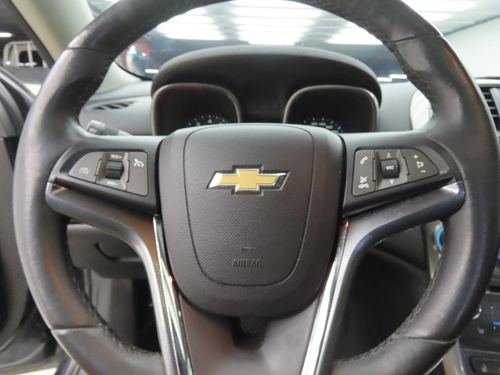 Chevrolet Malibu - Vista 8