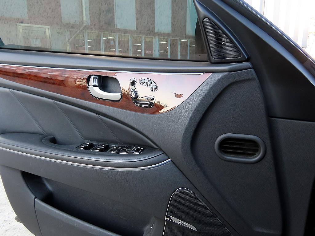 HYUNDAI Equus - Vista 12