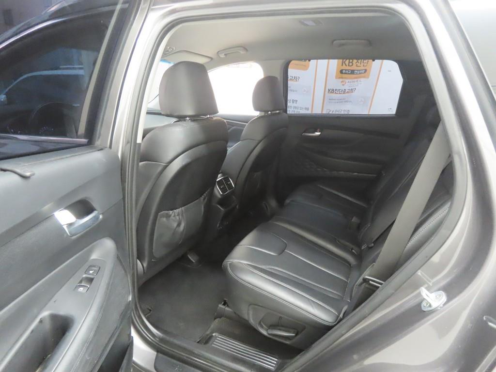 HYUNDAI Santa Fe - Vista 6